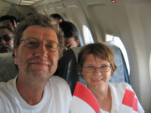 Nationalfeiertag im Merpati-Flieger