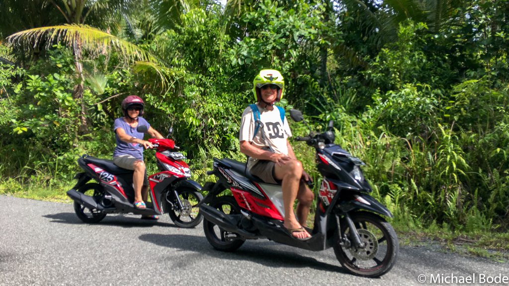 Discovering the Kei Islands on Scooters