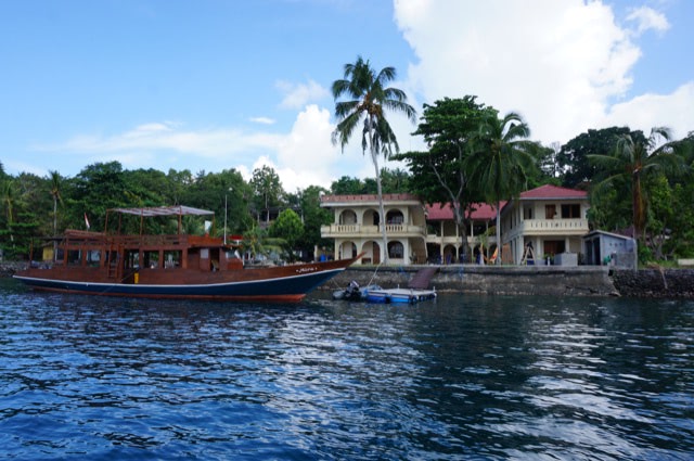 Banda Baba Lagoon mit Tauchboot