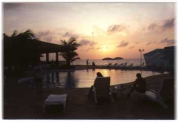 Sonnenuntergang im Layang-Layang Resort